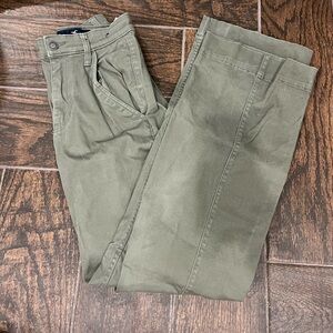 Hollister Ultra-High Rise Wide-Leg Utility Pant
